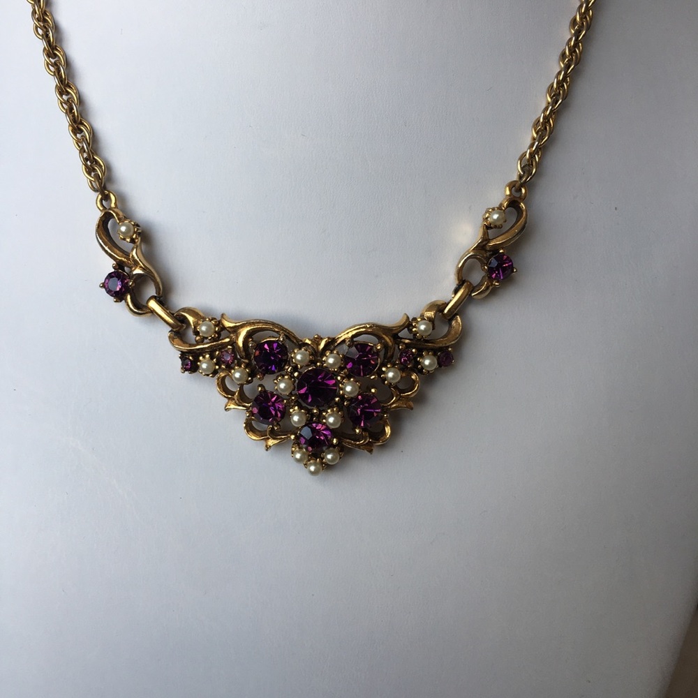 Retro 17” purple collar necklace